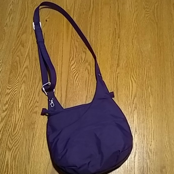 Purse - Picture 2 of 2